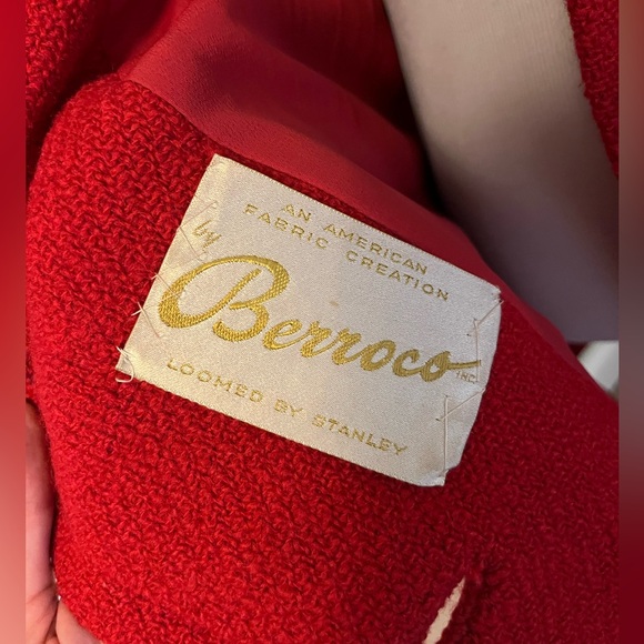 Stunning Vintage Berroco Red Winter Holiday Christmas Coat Size Medium - Picture 3 of 10